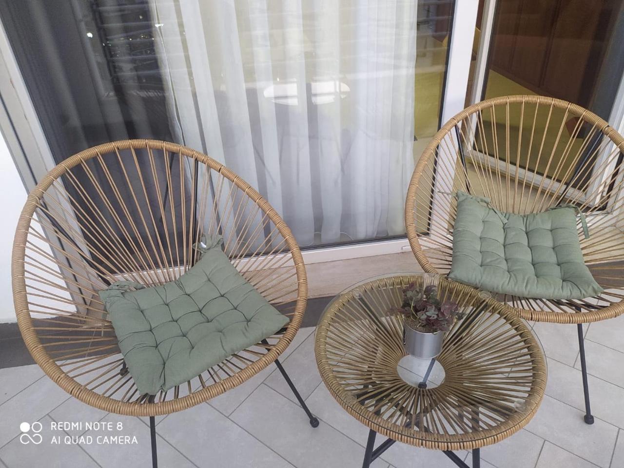 Luxury Condo In Tirana Exterior photo